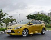 福特 福克斯两厢 2012 款 2.0L 自动 豪华运动型